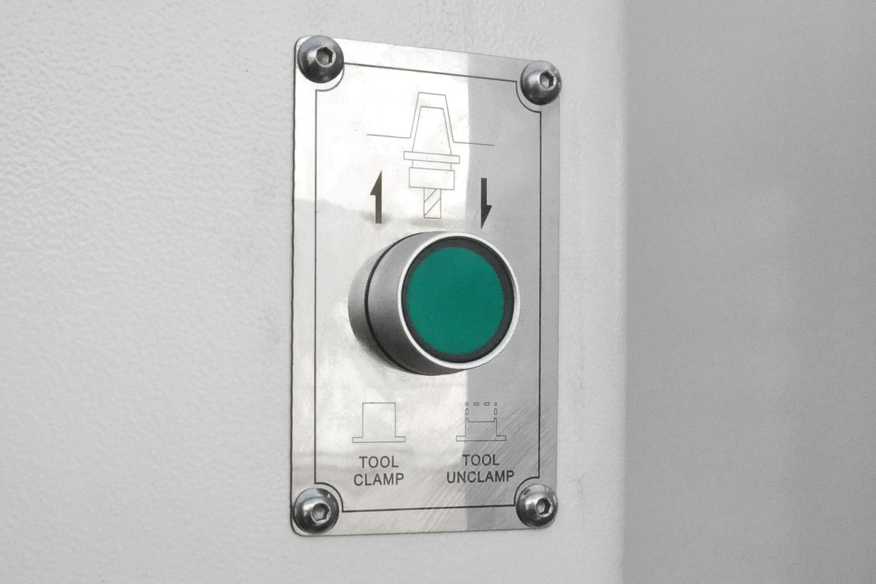 Компактный фрезерный обрабатывающий центр с ЧПУ JVM-360LS CNC с поворотным столом 125 мм